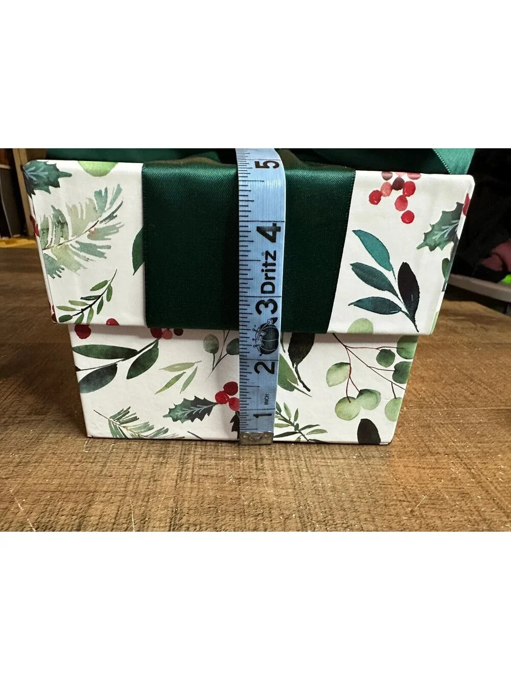 Papyrus Christmas Gift Box Holiday Greenery Holly Berries Satin Bow 6